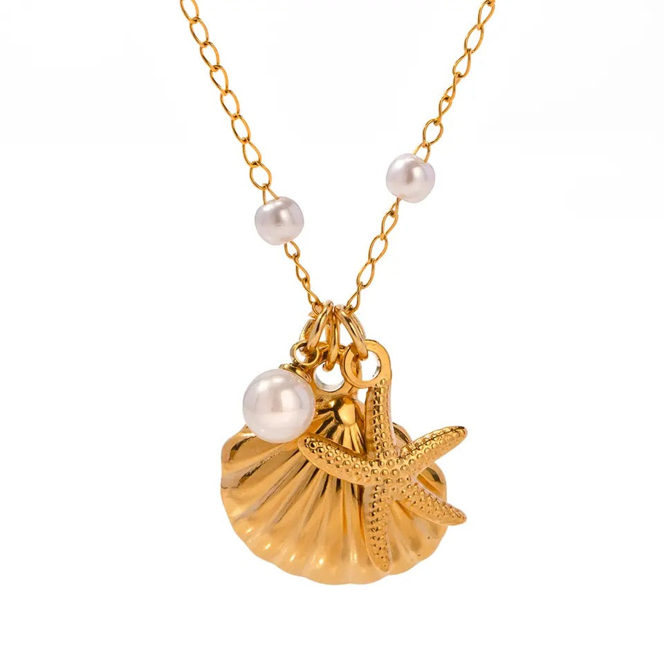 Clam Pearl Necklace