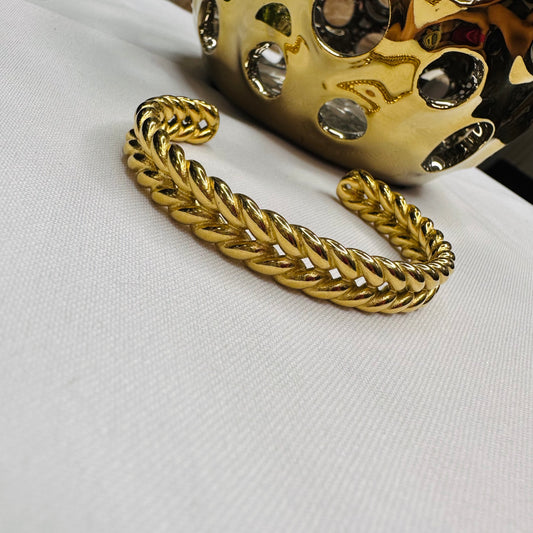 Braids bangle